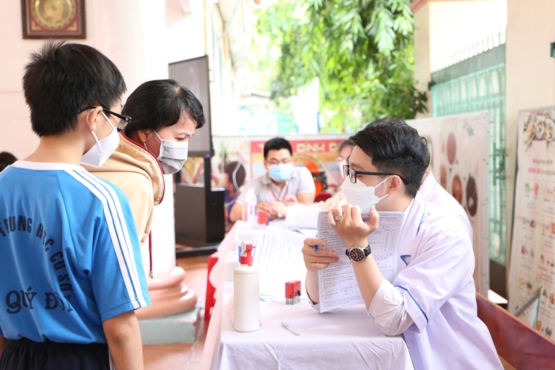 Ho Chi Minh City launches vaccination campaign to children aged 5 - 11